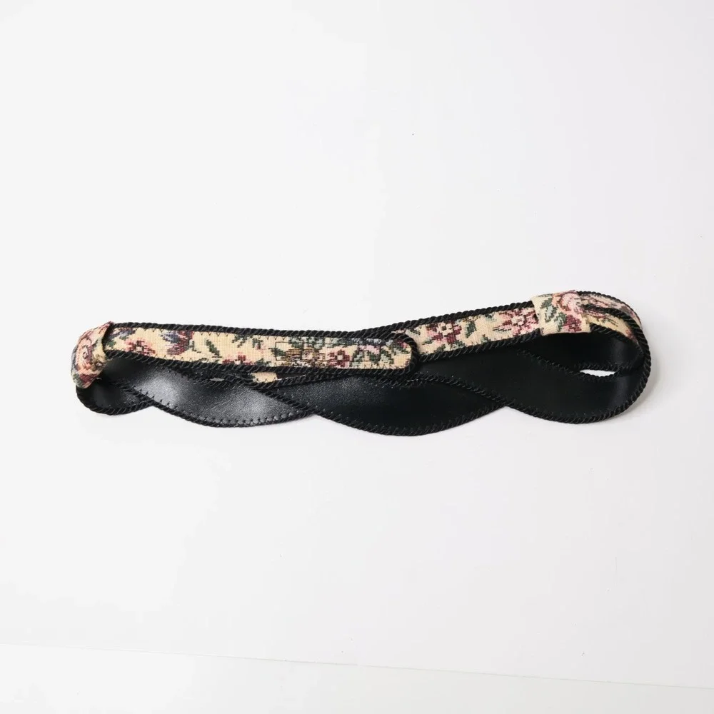 Vintage Floral Tapestry Braided Belt Black Trim Woven 90s Romantic Retro Cottage